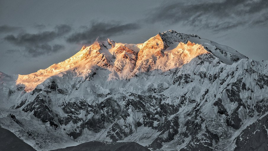 Nanga Parbat, uma das montanhas mais altas do mundo no Paquistão