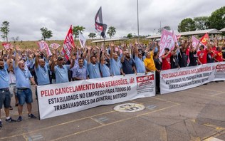 TRT obriga GM a reverter demissões em uma das fábricas - Canaltech