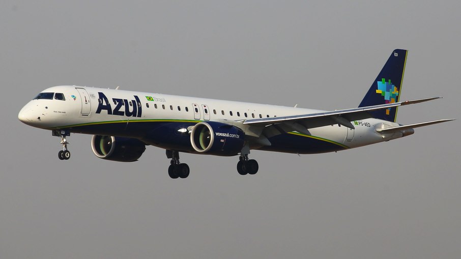 Aeronave Embraer E195-E2 da Azul Linhas Aéreas Brasileiras Aeronave Embraer E195-E2 da Azul Linhas Aéreas Brasileiras