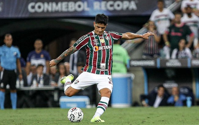 Cano fará testes para saber se estará em campo na estreia do Fluminense na Libertadores