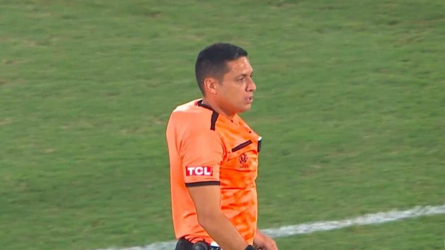 Jesús Valenzuela durante jogo entre Flamengo e Racing