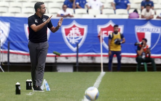 Artur Jorge lamenta empate diante do Fortaleza: ‘Bom resultado não é. O Botafogo sempre quer vencer’