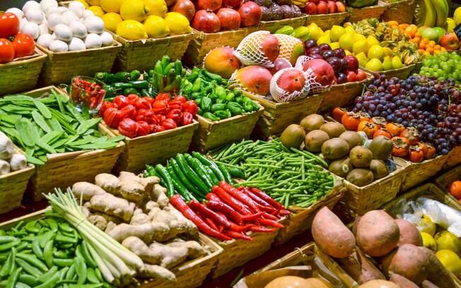 Saber quais são os alimentos do mês é uma forma de fazer uma compra melhor, com mais sabor e economia