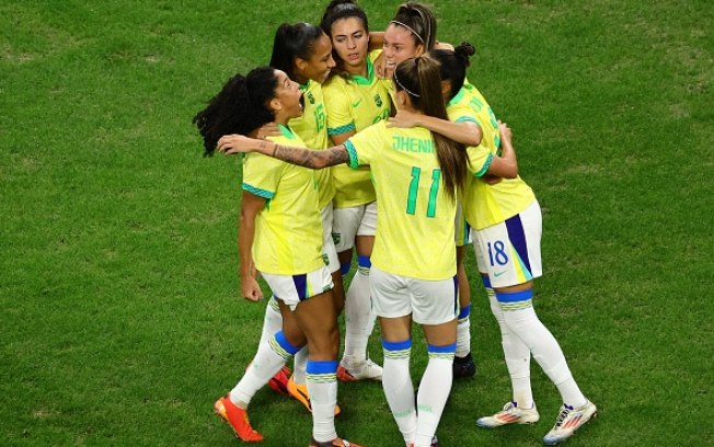 Seleção brasileira de futebol feminino conquista prata nas Olímpiadas