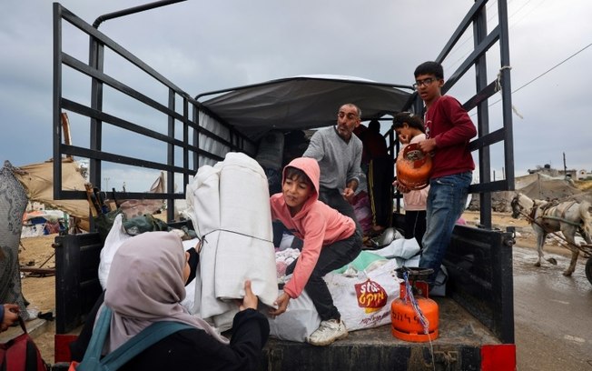 Quase 450.000 palestinos abandonaram Rafah desde 6 de maio de 2024 Quase 450.000 palestinos abandonaram Rafah desde 6 de maio de 2024