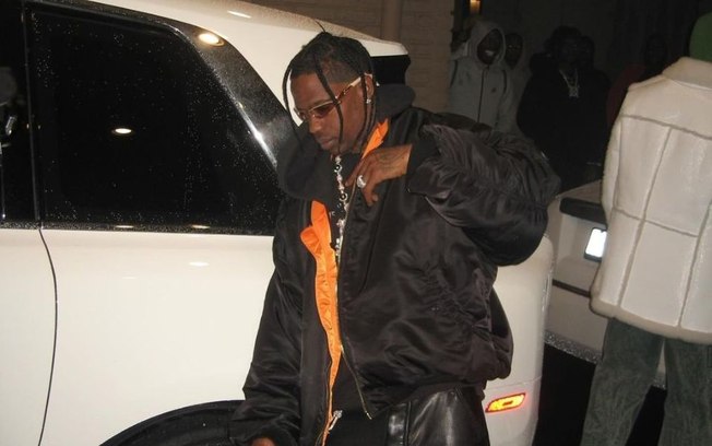 Cantor Travis Scott é preso em Paris após briga com segurança