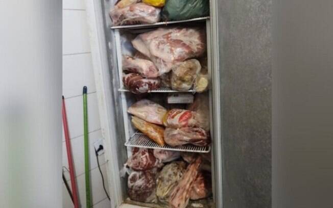 Vigilância interdita 314 kg de carne em supermercado no Florence, em Campinas