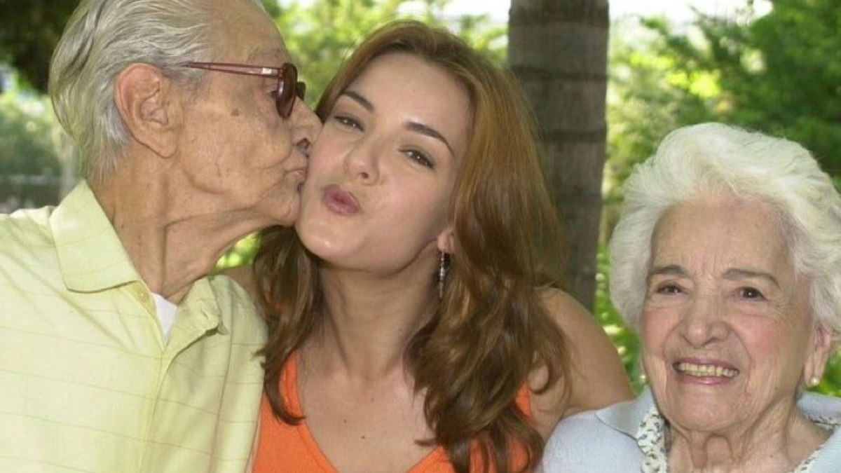 Atriz comenta impacto de "Mulheres Apaixonadas" após tema do Enem