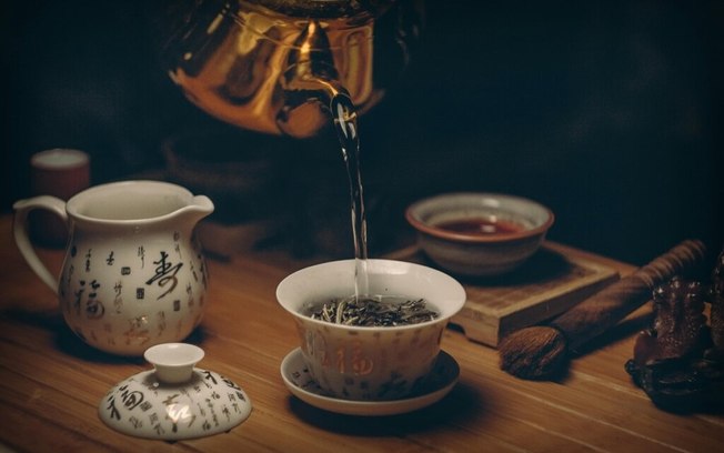 Chá para dor de cabeça: 4 receitas naturais para aliviar incômodo Chá para dor de cabeça: 4 receitas naturais para aliviar incômodo