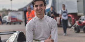 Promessa da F1 confessa ter matado o pai a facadas na Espanha