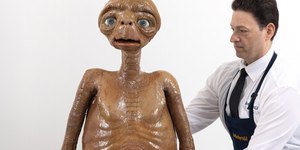 Boneco original do filme E.T vai a leilão por valor milionário