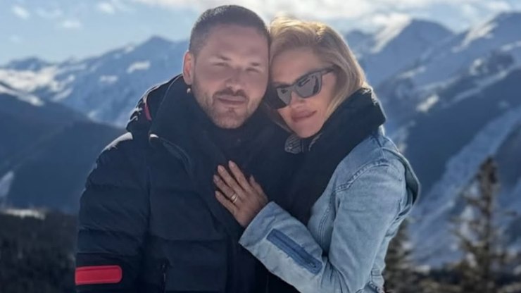 Deborah Secco se declara para o noivo no Dia dos Namorados: “Amo”