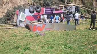 Acidente%20de%20%C3%B4nibus%20deixa%20ao%20menos%2018%20mortos%20no%20Peru