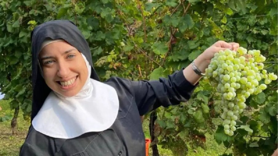 A freira brasileira Aline Pereira Ghammachi A freira brasileira Aline Pereira Ghammachi
