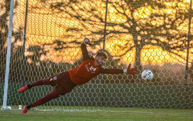 Fabrício foi contratado junto ao Nova Iguaçu 