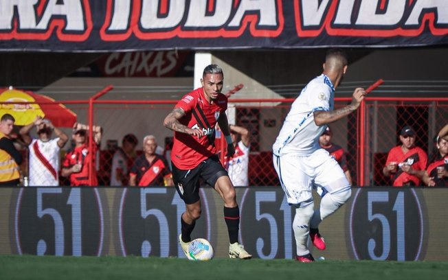 Atlético-GO foca em jogo direto para melhorar no Brasileirão