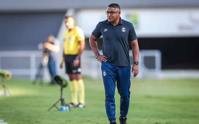 Pressão! Roger Machado admite atuação ruim do Grêmio