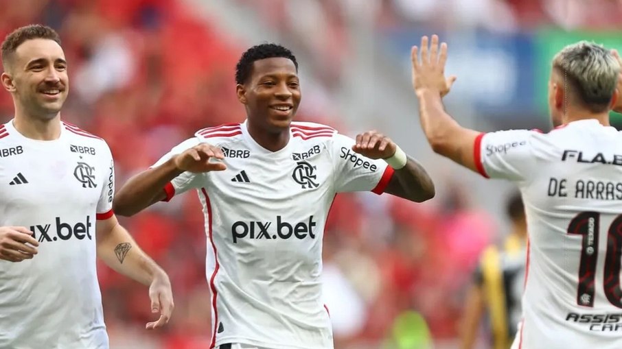 Gonzalo Plata, do Flamengo, é vendido de última hora e não encara Botafogo