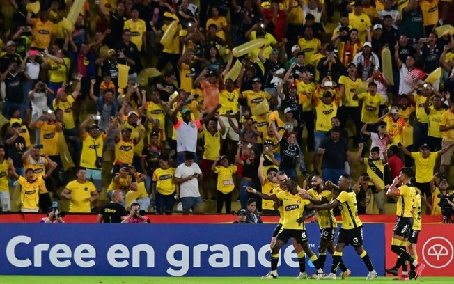 Janner Corozo comemora um gol do Barcelona contra o Corinthians pela Copa Libertadores em 5 de março de 2025 em Guayaquil, no Equador Janner Corozo comemora um gol do Barcelona contra o Corinthians pela Copa Libertadores em 5 de março de 2025 em Guayaquil, no Equador