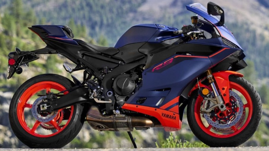 Nova cor Matt Dark Blue da Yamaha R9 2026 Nova cor Matt Dark Blue da Yamaha R9 2026
