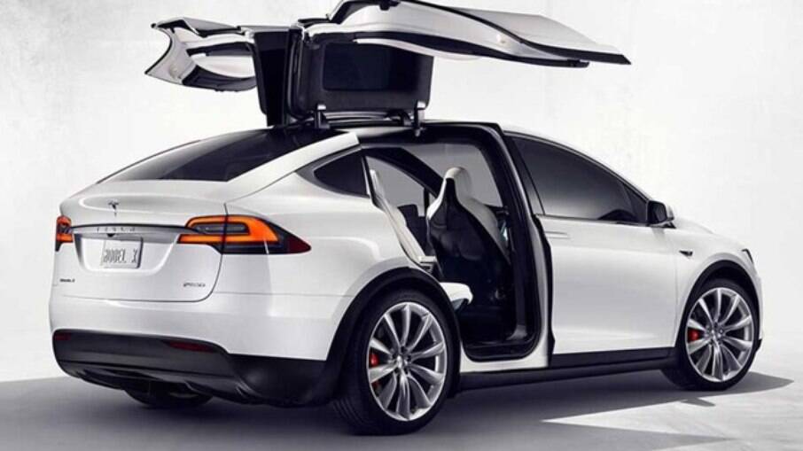 Tesla Model X, um carro com asas, Tecnologia