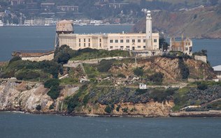 Alcatraz: o que é a prisão e por que Trump quer reconstruir?