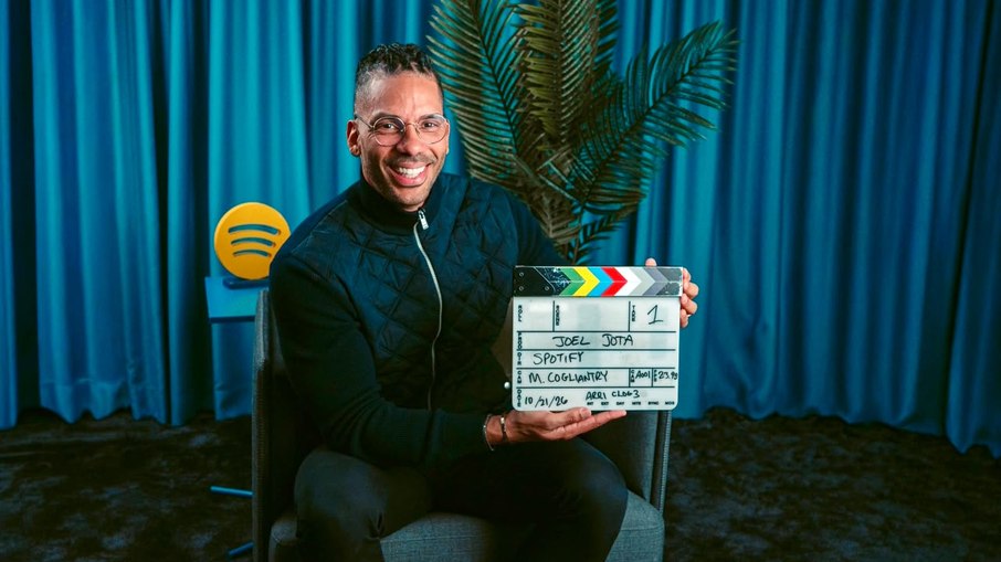 Joel Jota teve seu podcast escolhido pelo Spotify para uma ação internacional em Nova York. Joel Jota teve seu podcast escolhido pelo Spotify para uma ação internacional em Nova York.