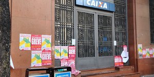 Greve: Caixa reabre negociações e suspende corte de direitos