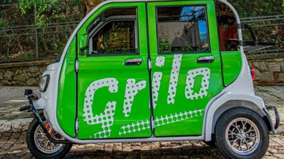 Triciclos podem ser usados para transporte de passageiro, mas precisam respeitar regras