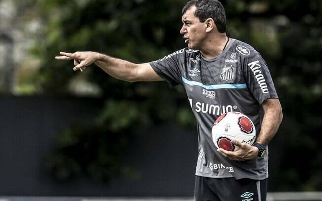 Santos fará jogo-treino contra o São Caetano na manhã desta quarta