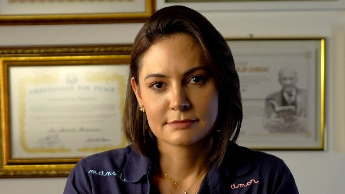 Michelle Bolsonaro deixa presidência do PL Mulher após acordo