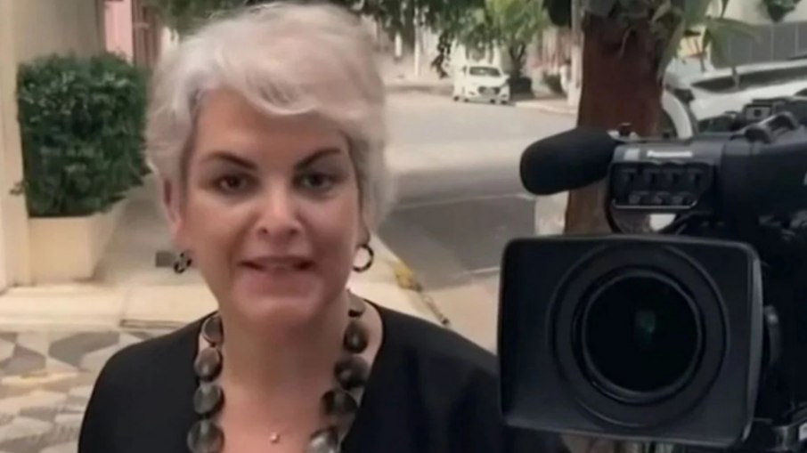 Carreira da Leonor Corrêa, nova diretora do Aqui Agora