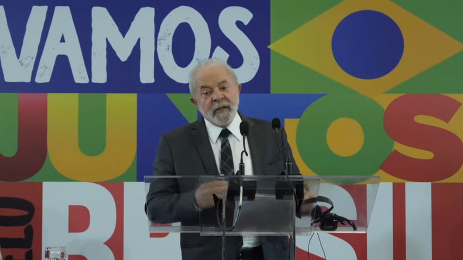 Lula promete volta do PAC e do Minha Casa Minha Vida