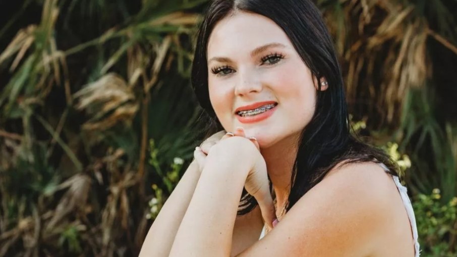 Jovem é encontrada morta em cama de cruzeiro e FBI investiga Jovem é encontrada morta em cama de cruzeiro e FBI investiga