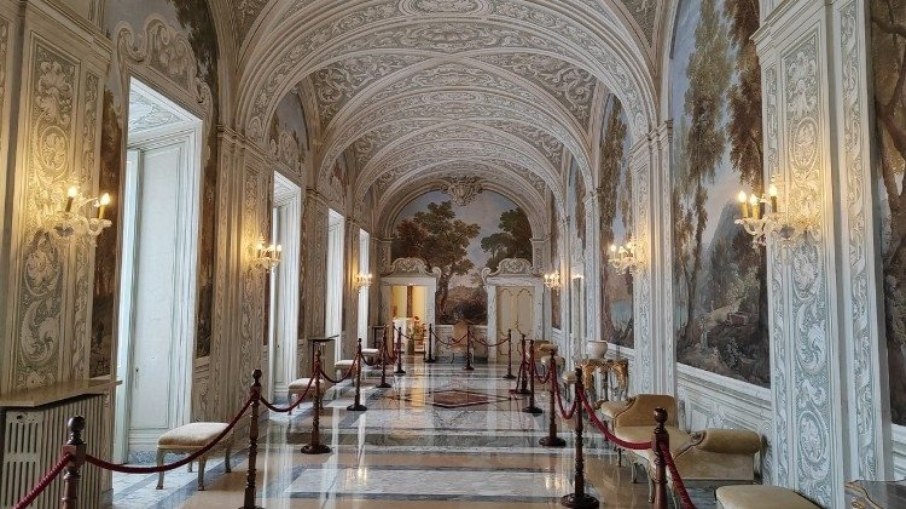 Os ambientes do Palácio Apostólico Os ambientes do Palácio Apostólico