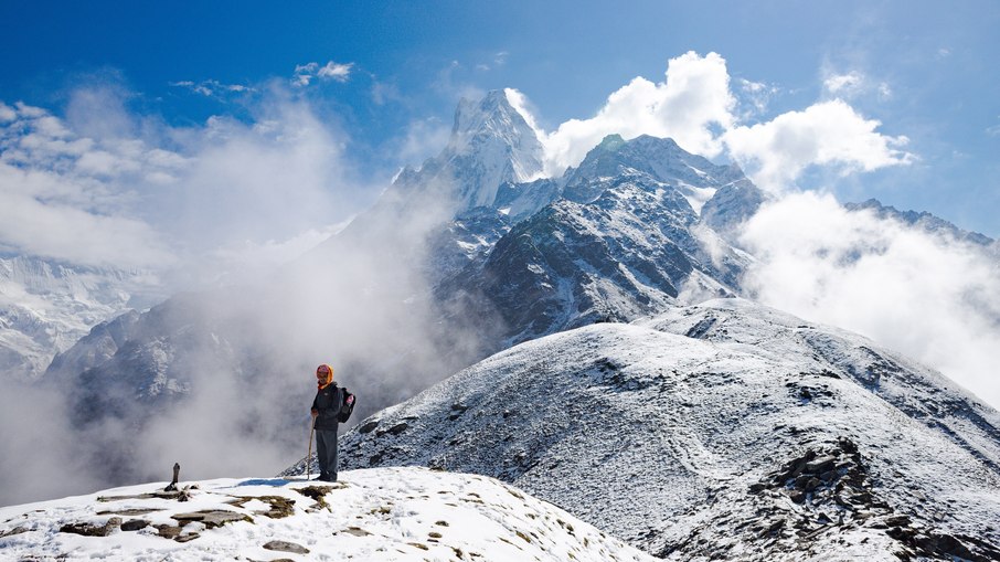 Urina de alpinistas do Monte Everest acelera derretimento de geleira