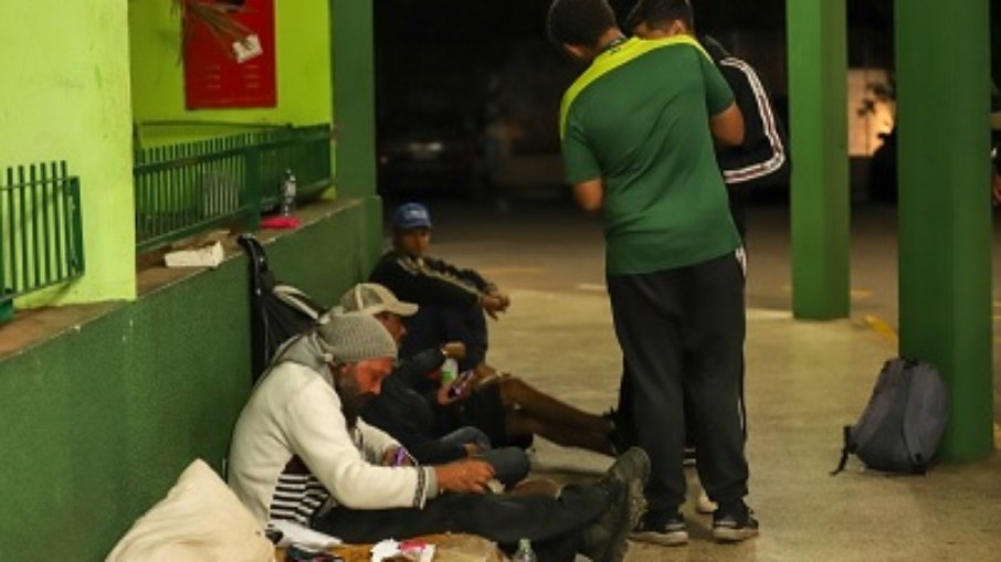 Com a previsão de queda brusca nas temperaturas Operação Noites Frias é intensificada Com a previsão de queda brusca nas temperaturas Operação Noites Frias é intensificada