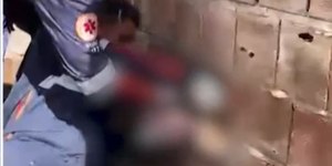 Recém-nascido abandonado entre muros morre em hospital da PB