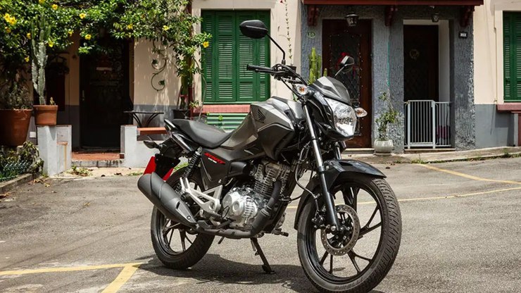 Motos%20e%20h%C3%ADbridos%20impulsionam%20alta%20de%207%25%20no%20primeiro%20semestre
