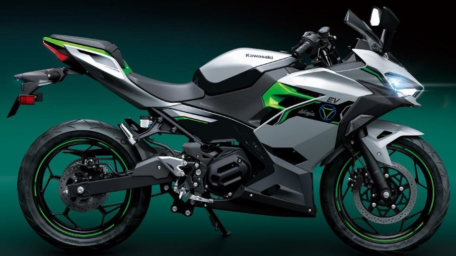 Motos eletrificadas da Kawasaki poderão ser identificadas por um logotipo diferenciado na lateral