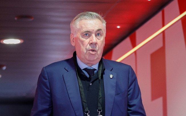 Carlo Ancelotti antes do jogo contra Senegal Carlo Ancelotti antes do jogo contra Senegal