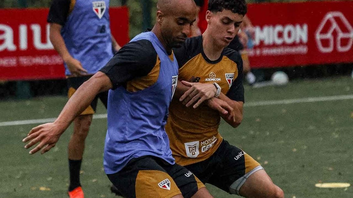 Lucas Moura celebra retorno ao São Paulo após lesão