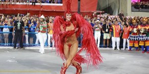 Último dia da Sapucaí tem homenagens e despedidas emocionantes