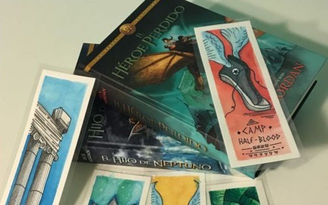 7 livros e acessórios essenciais para todo fã de Percy Jackson