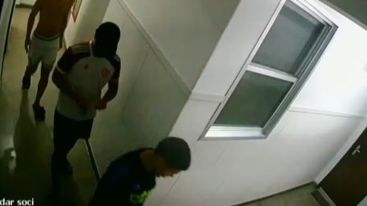 Quatro homens são procurados por estupro coletivo em Copacabana