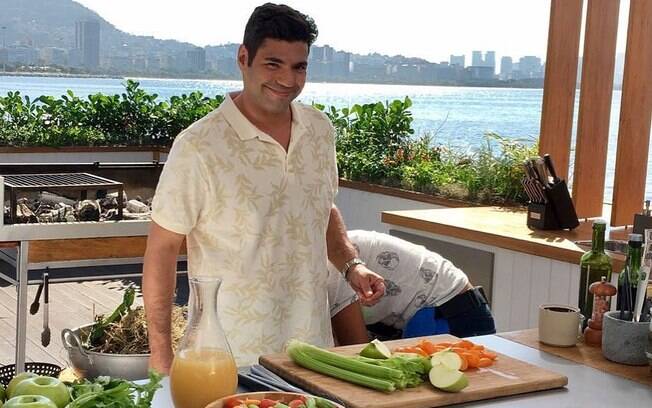 Felipe Bronze vai apresentar o 'Top Chef' na Rede Record