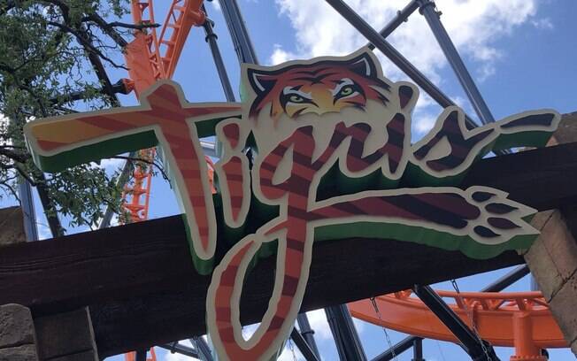 A atração do parque Busch Gardens chega a velocidades de quase 100 km/h, e homenageia o maior dos felinos: o tigre