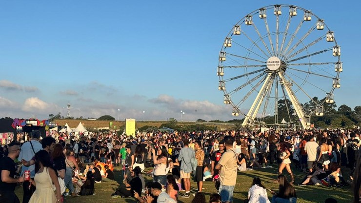 Artistas agitam o Lollapalooza neste sábado; veja a programação