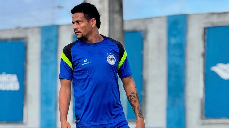 Copa%20do%20Nordeste%3A%20azar%C3%A3o%20da%20S%C3%A9rie%20C%20desafia%20o%20Bahia%20na%20final