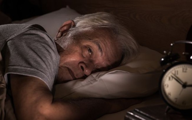 Existe ligação entre dormir mal e sentir dor